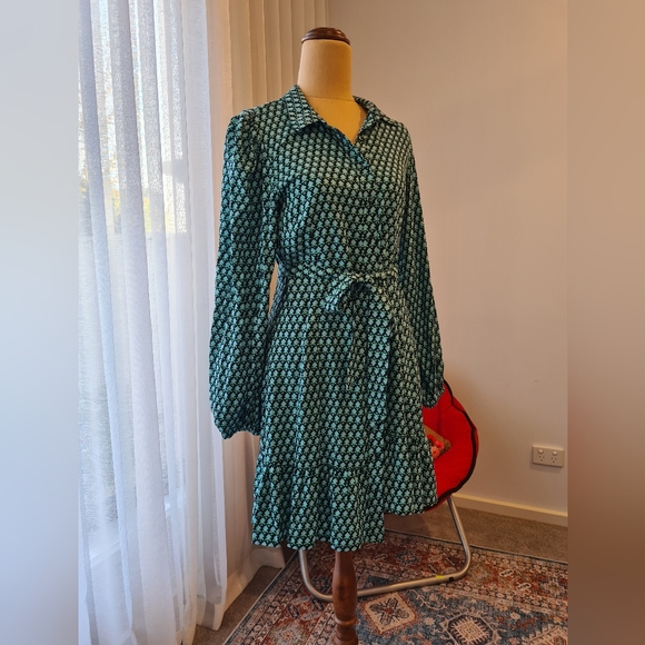 Sportsgirl Dresses & Skirts - Sportsgirl dress size 6